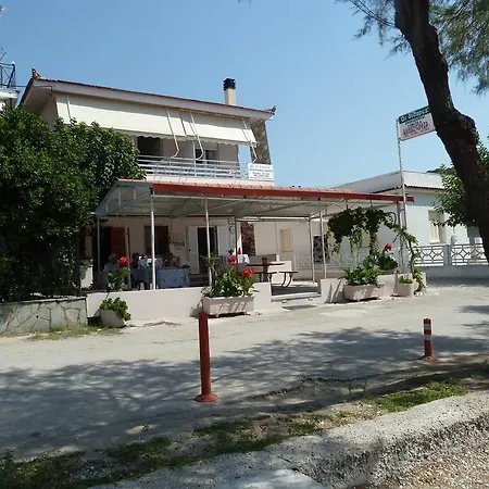 The Twins Apartment Glifa (Stylida)
